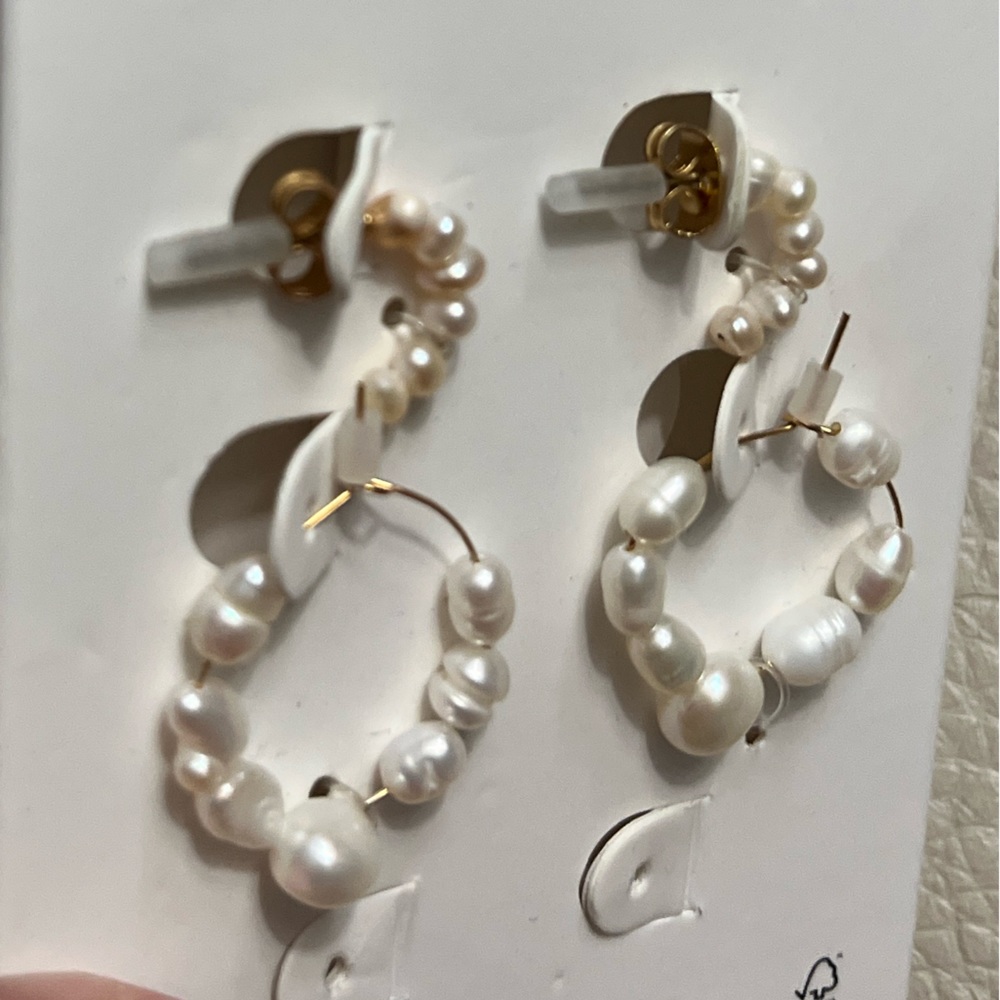 NWT - Zara 2 Sets of Fresh Water Pearl Earrings - Picture 3 of 5